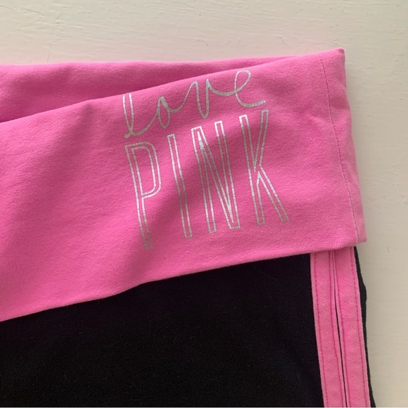 VS PINK Fold Over Shorts Size Small - Picture 3 of 8